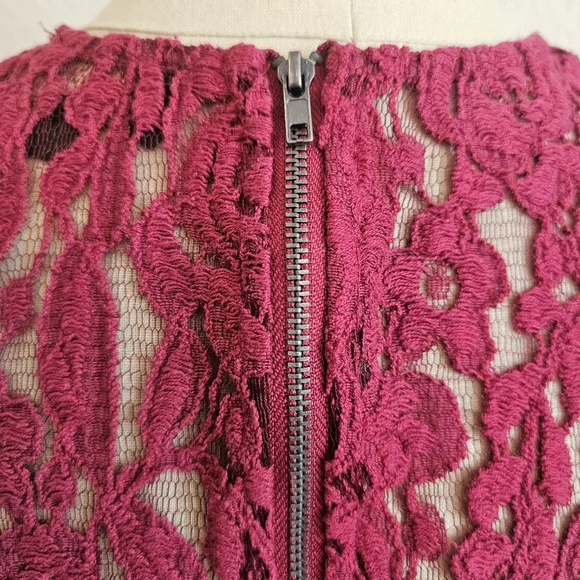 SHYANNE High Neck Sleeveless Lace Fit & Flare Short Western Dress Medium Red - Picture 9 of 15